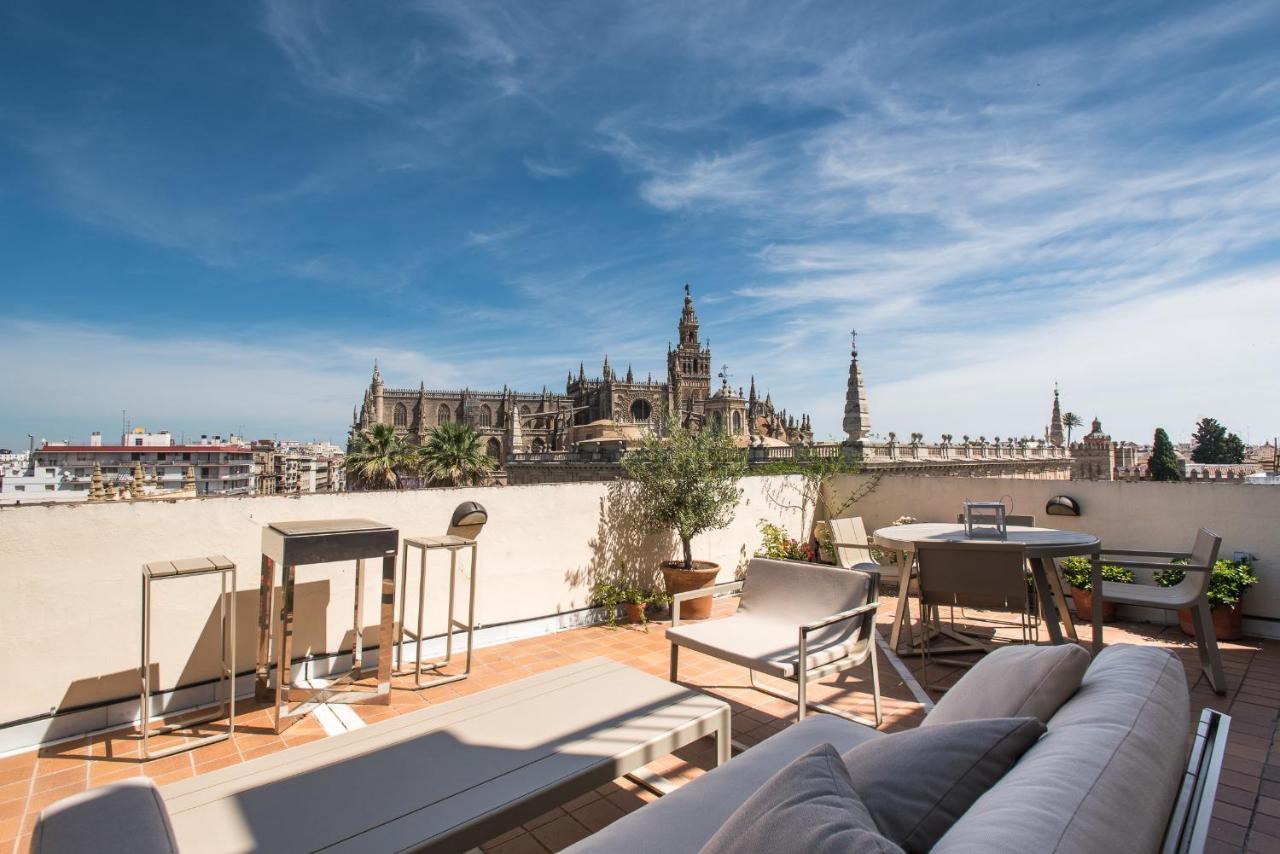 Puerta Del Leon Apartman Sevilla Kültér fotó